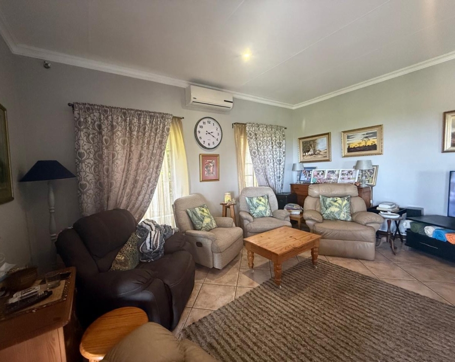 6 Bedroom Property for Sale in Safari Gardens North West